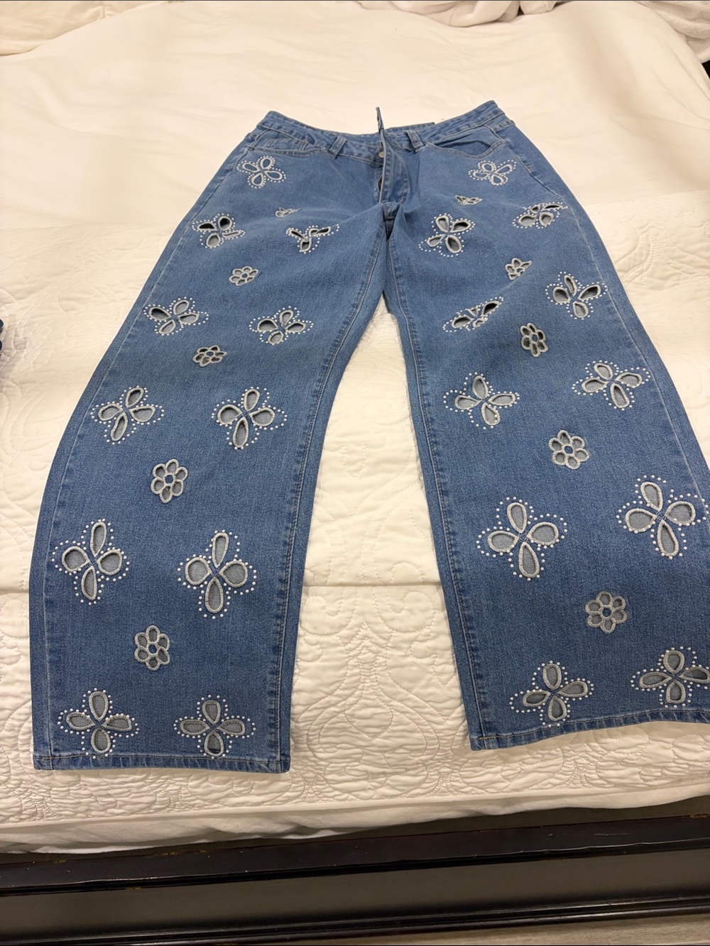 Women's Blue Embellished Floral Jeans